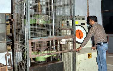 LOAD TESTING MACHINE